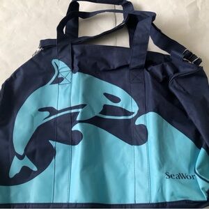 SeaWorld Graphic Tote Bag - Navy & Aqua